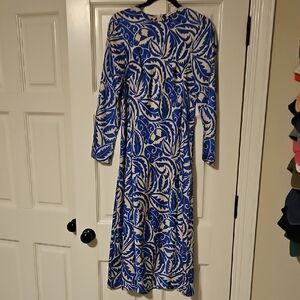 Zara. Elegant Blue and White Patterned Dress
